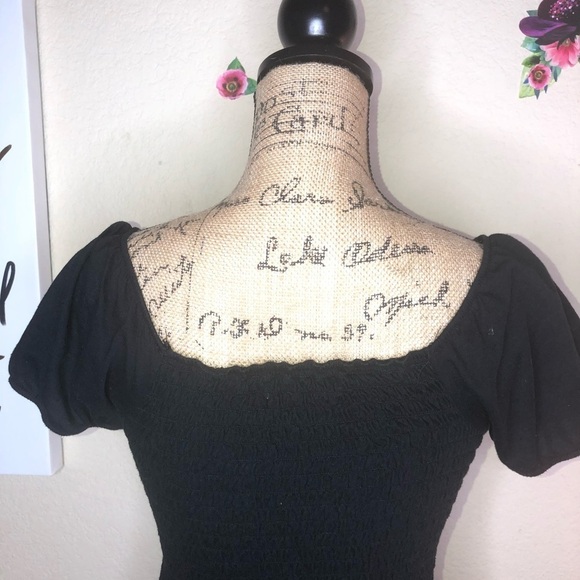 Aeropostale Ruched Smocked Black Crop Top Size Medium - Picture 5 of 8